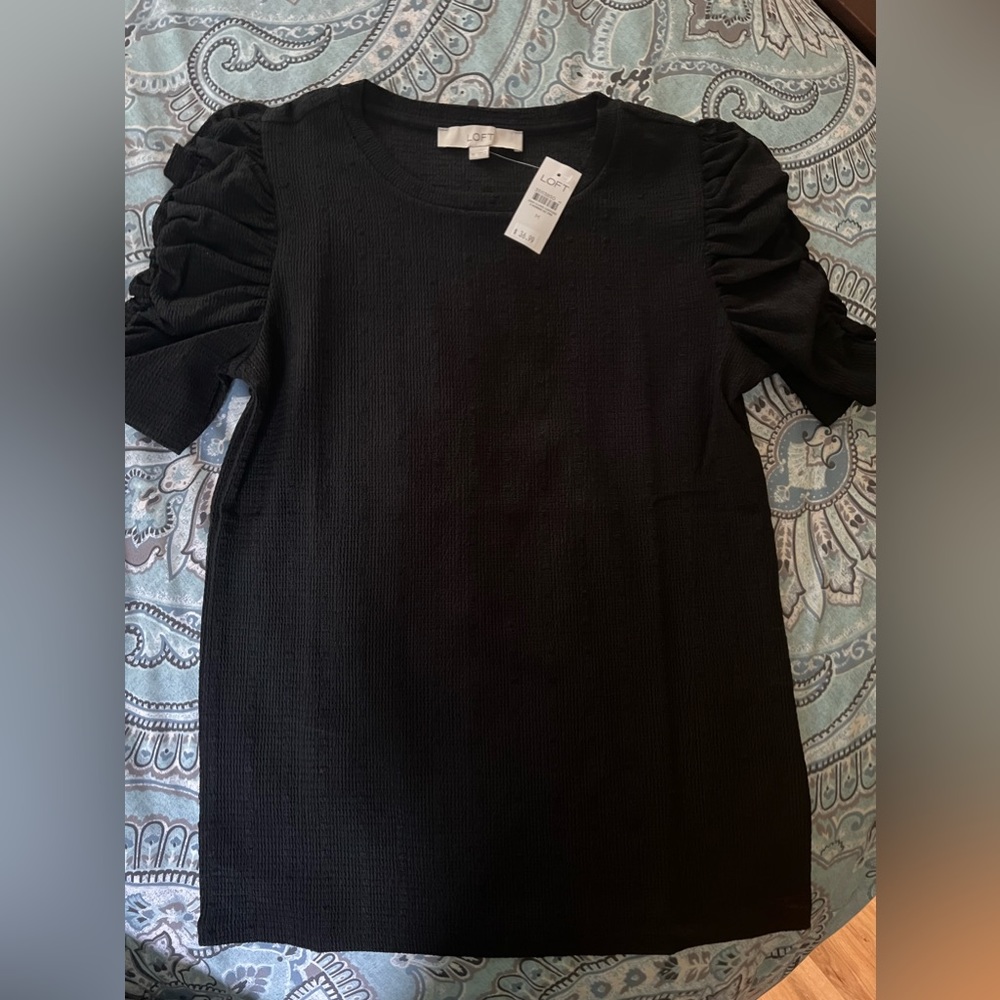 NEW Loft Textured jacquard cinched sleeve top